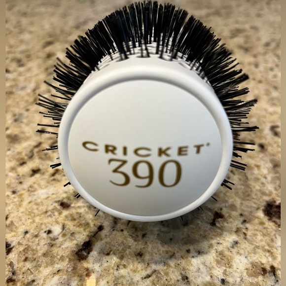 New Cricket Ultra Smooth Coconut Thermal 390 Round Brush - Picture 3 of 4